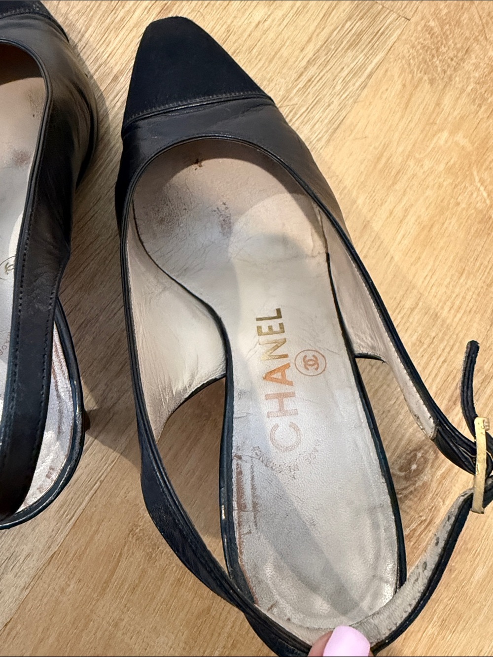 CHANEL Black Leather and Fabric Slingback Pumps - Picture 9 of 15